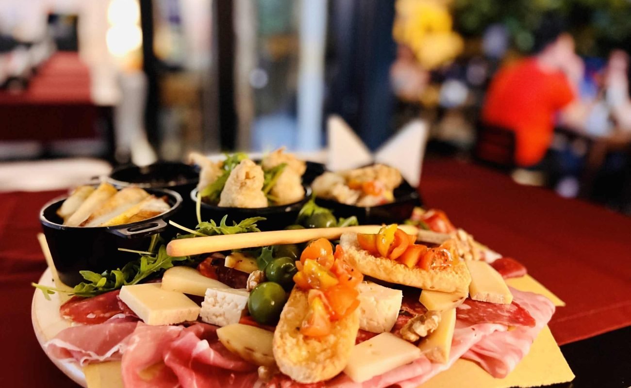 Tagliere Misto Grande, delizie grandi il doppio.