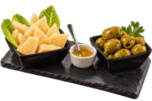 Aperitif 5 Tagliere gourmet di formaggi e olive