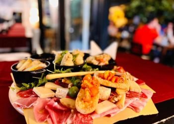 Tagliere Misto Grande, delizie grandi il doppio.