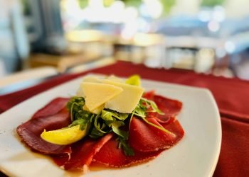 Bresaola, Rucola & Scaglie di Formaggio, dolcezza nostrana.