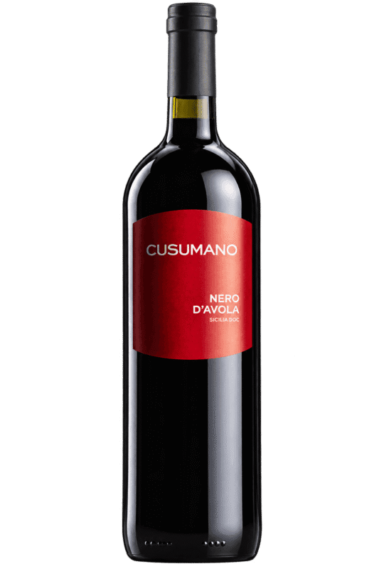 Bottiglia di vino Cusumano Nero dAvola