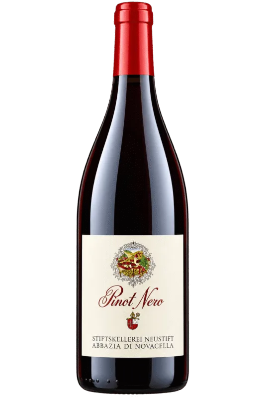 Bottiglia di Pinot Nero su trasparenza